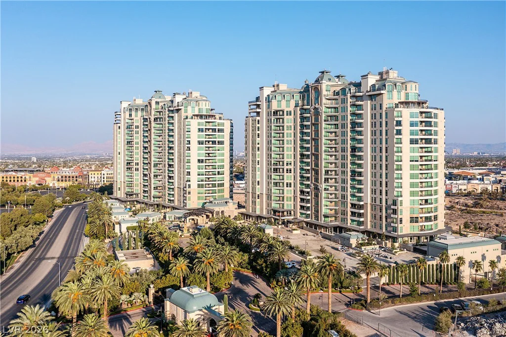 9101 Alta, Las Vegas, NV 89145