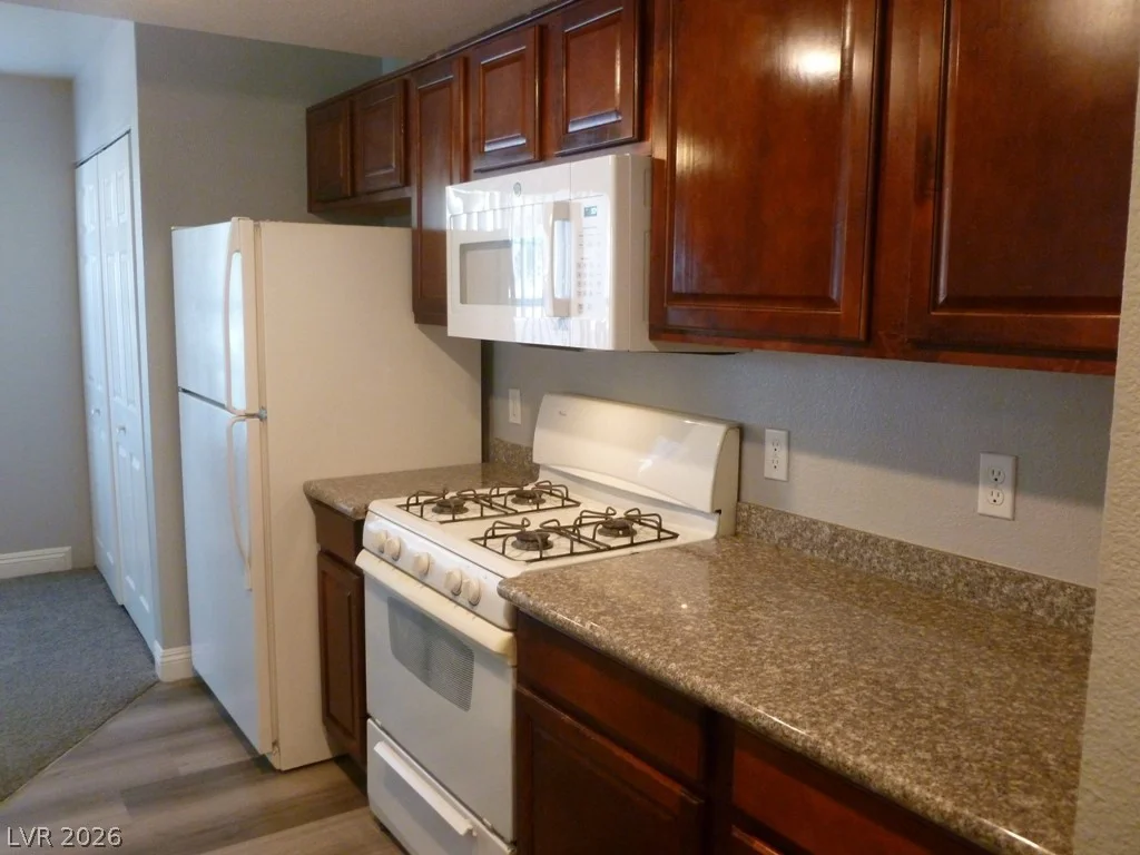 2801 Rainbow, Las Vegas, NV 89108