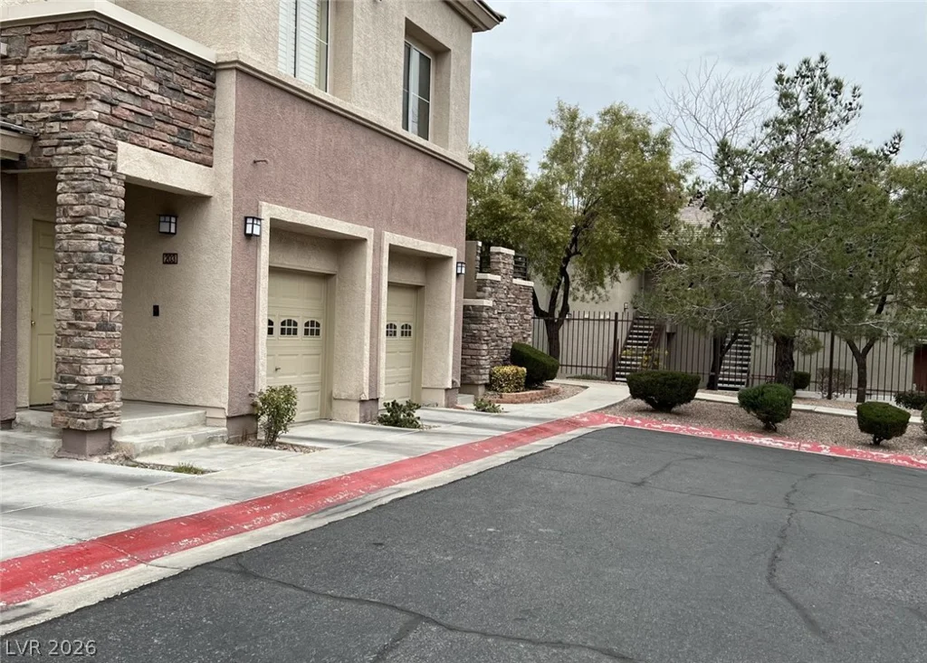 800 Peachy Canyon, Las Vegas, NV 89144