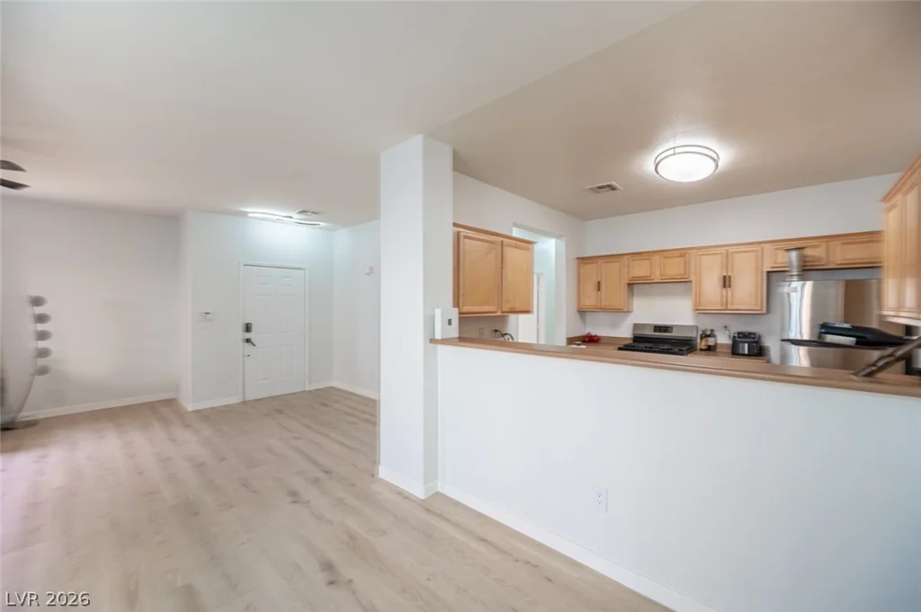 800 Peachy Canyon, Las Vegas, NV 89144