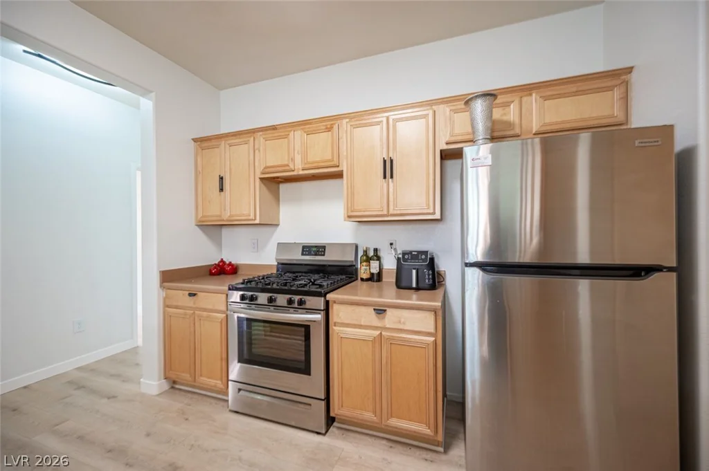 800 Peachy Canyon, Las Vegas, NV 89144