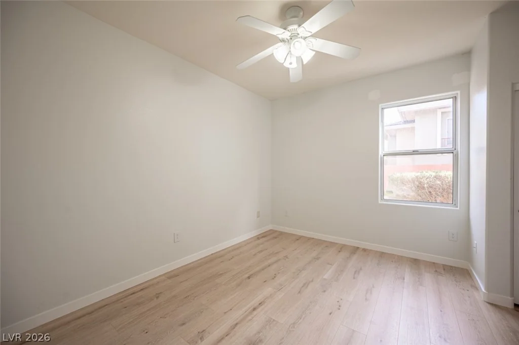800 Peachy Canyon, Las Vegas, NV 89144