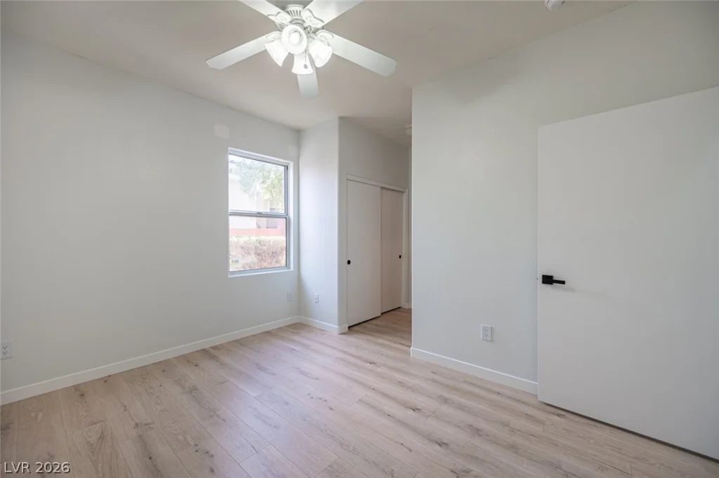 800 Peachy Canyon, Las Vegas, NV 89144