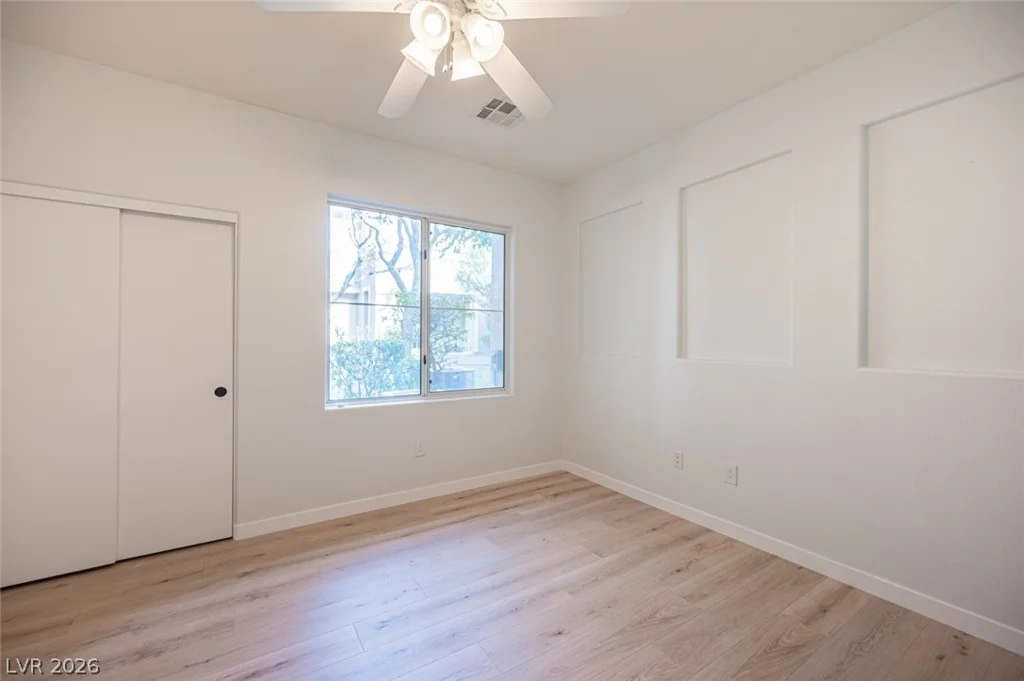 800 Peachy Canyon, Las Vegas, NV 89144