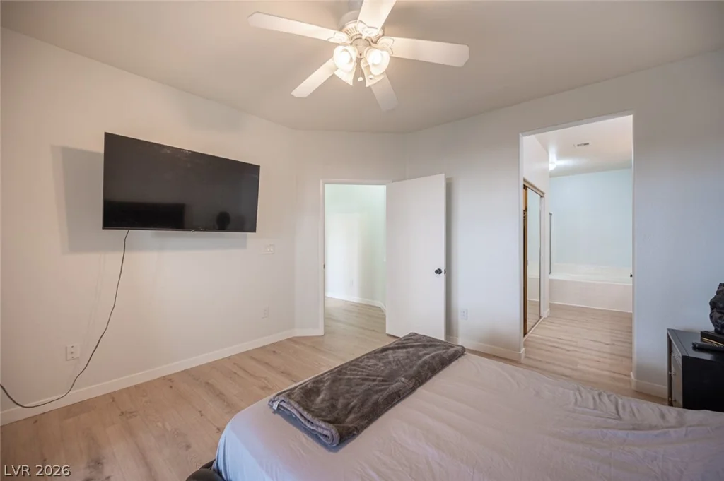 800 Peachy Canyon, Las Vegas, NV 89144