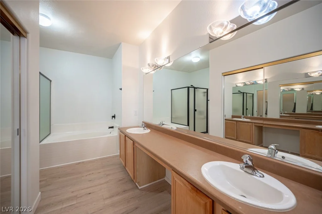 800 Peachy Canyon, Las Vegas, NV 89144