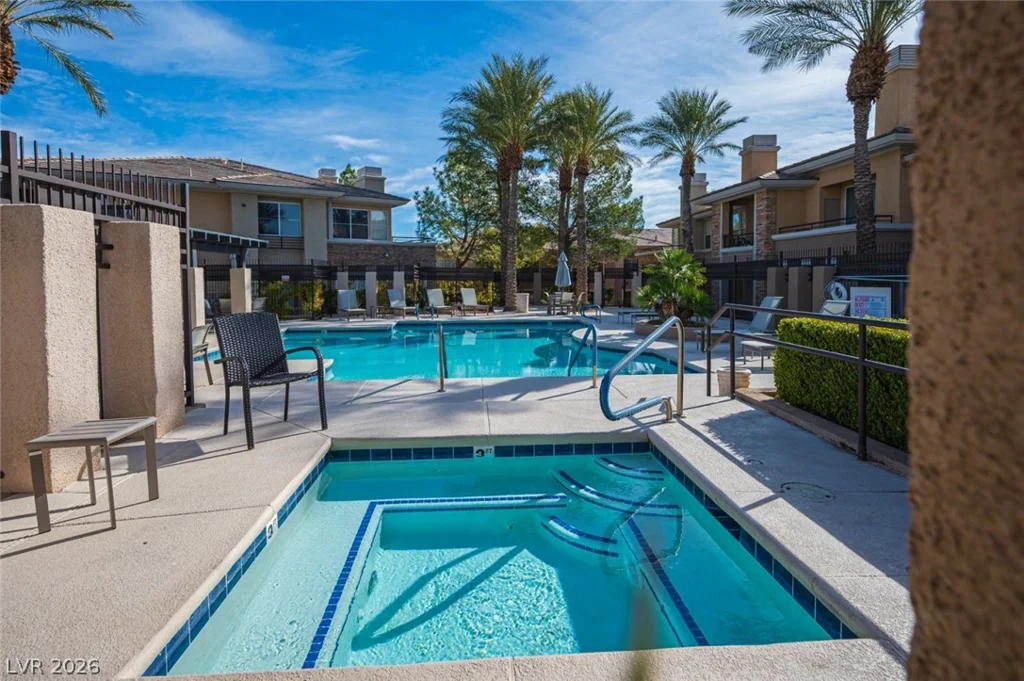 800 Peachy Canyon, Las Vegas, NV 89144