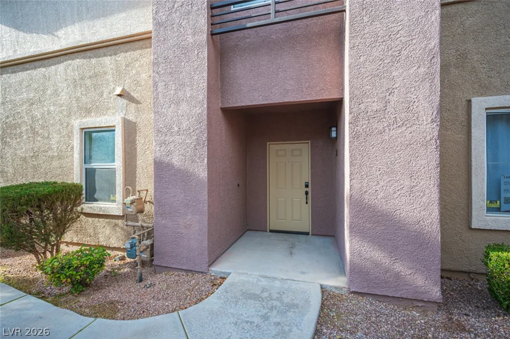 800 Peachy Canyon, Las Vegas, NV 89144