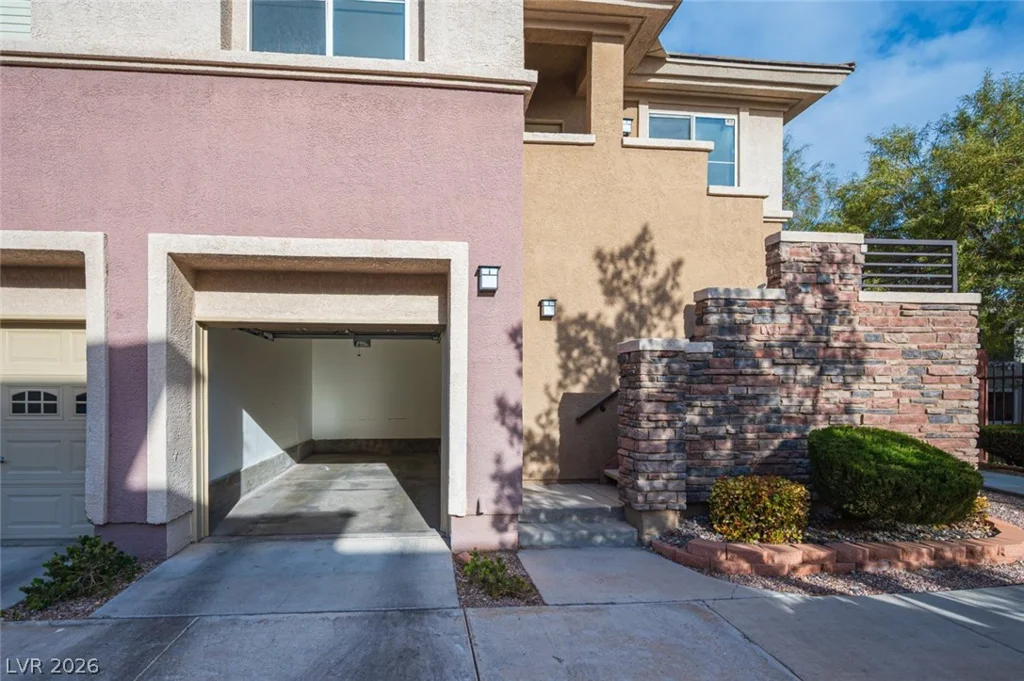 800 Peachy Canyon, Las Vegas, NV 89144
