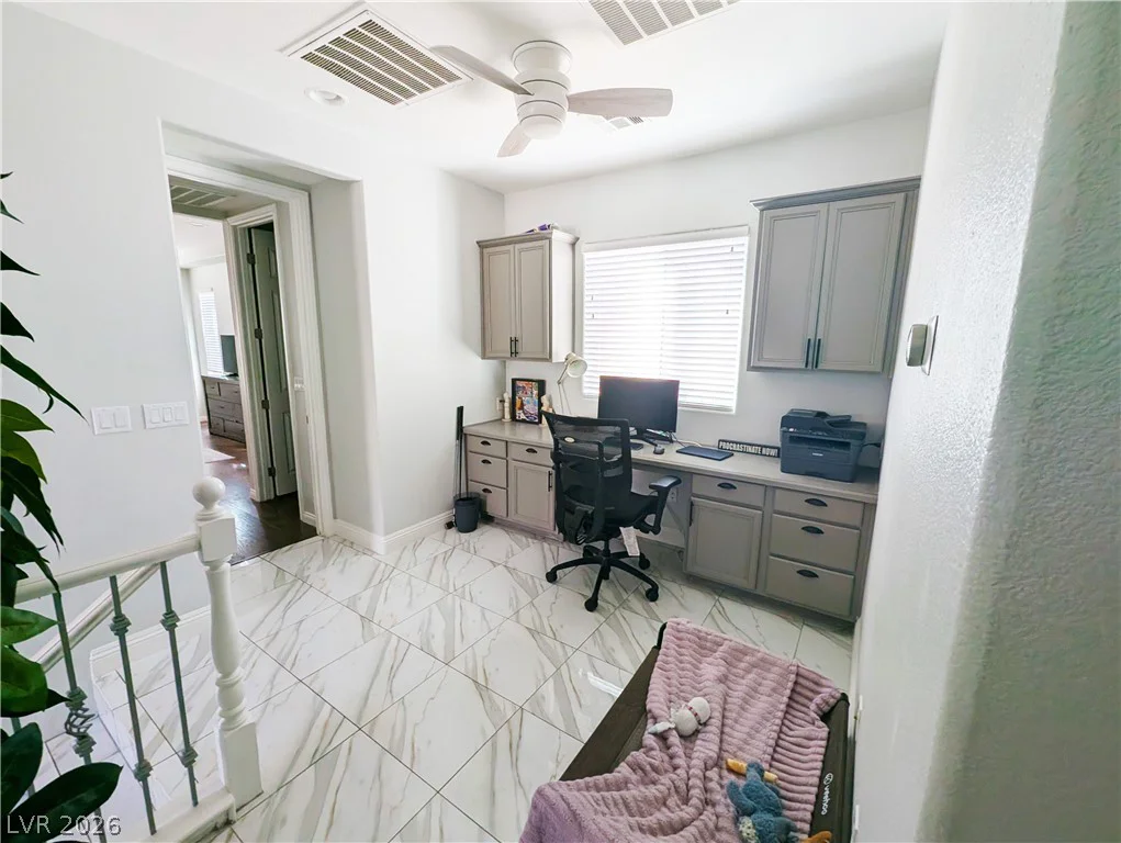 2429 Granada Bluff, Las Vegas, NV 89135