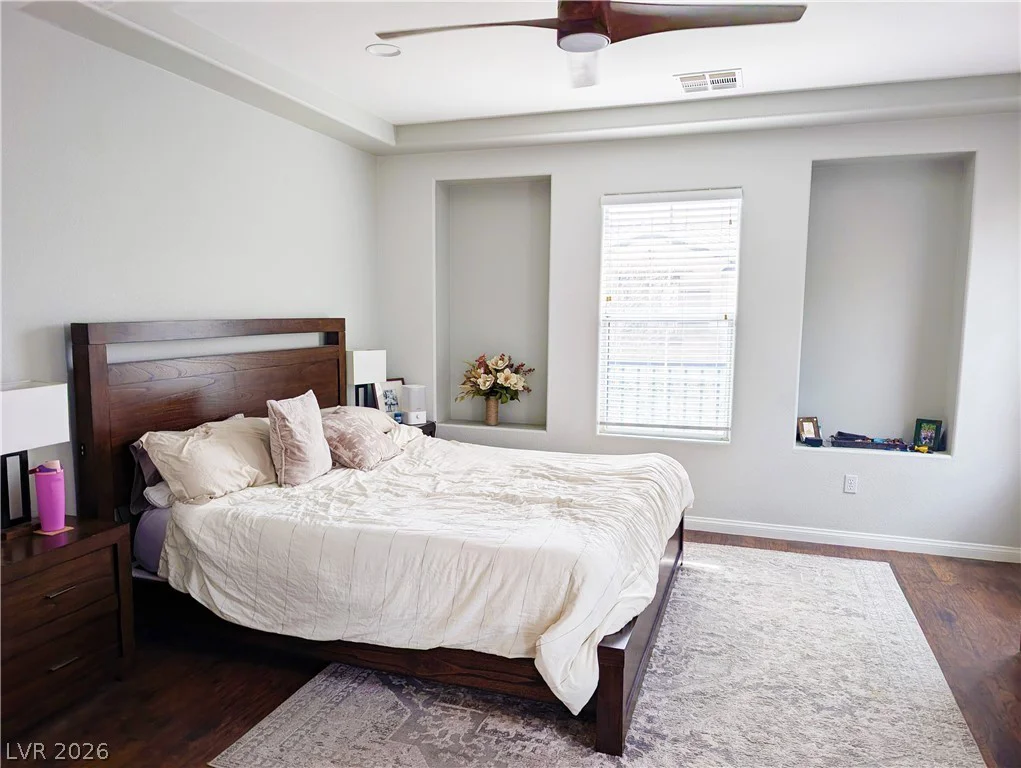 2429 Granada Bluff, Las Vegas, NV 89135