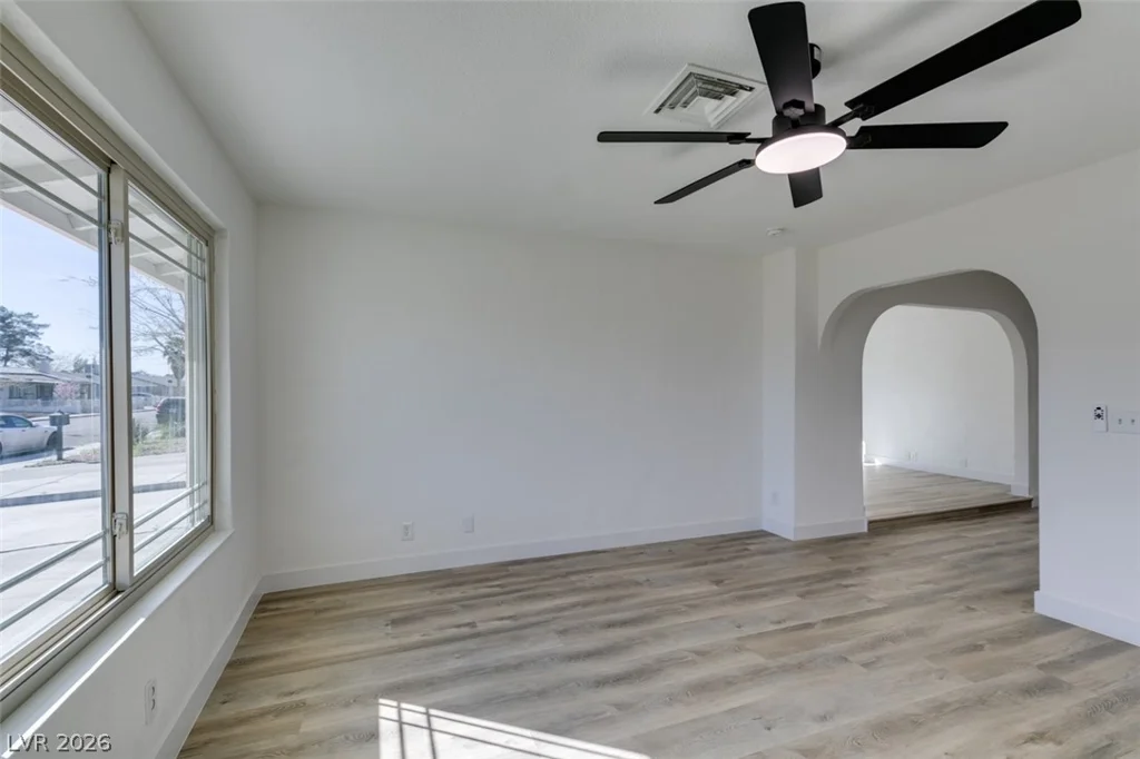 1112 Cold Stream, Las Vegas, NV 89110