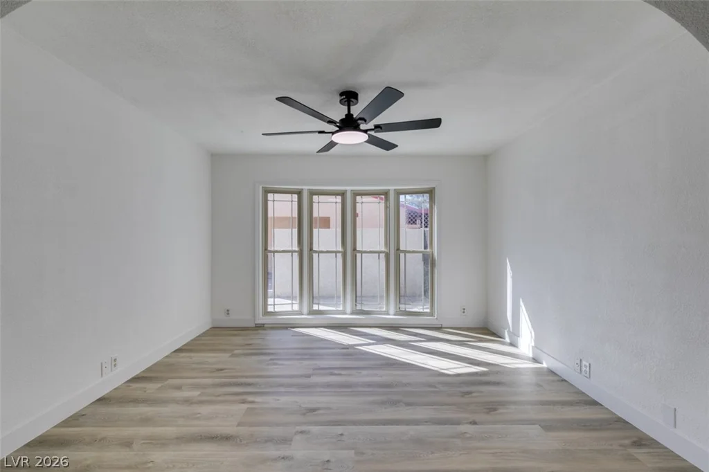 1112 Cold Stream, Las Vegas, NV 89110