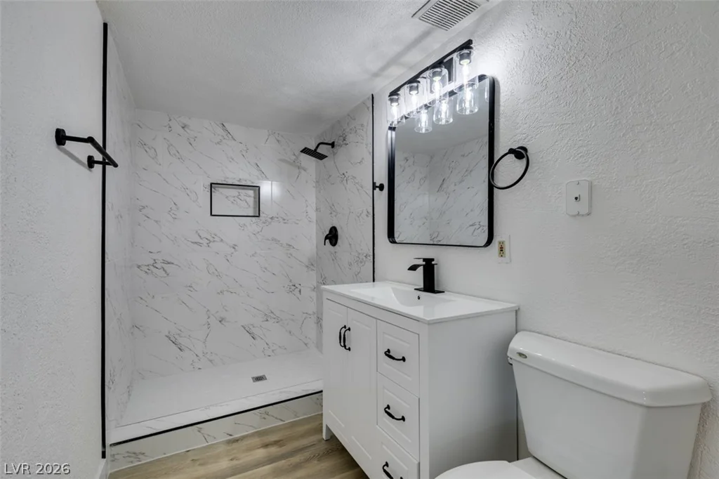 1112 Cold Stream, Las Vegas, NV 89110