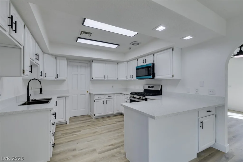 1112 Cold Stream, Las Vegas, NV 89110
