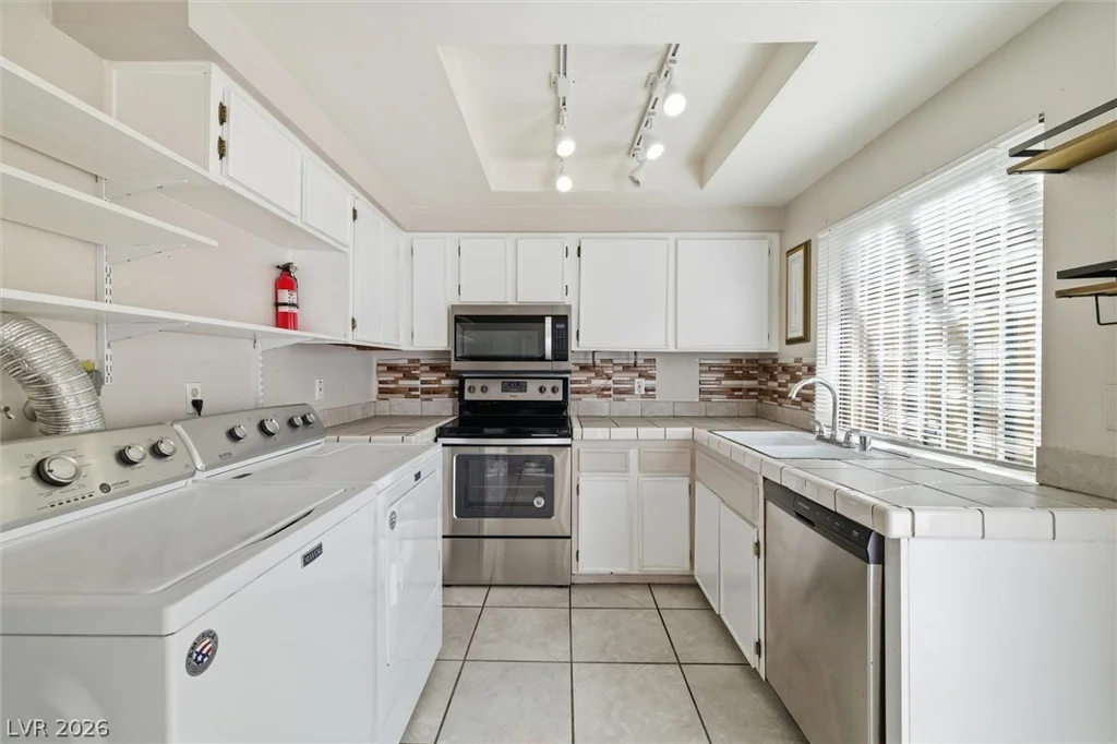 4770 Topaz, Las Vegas, NV 89121