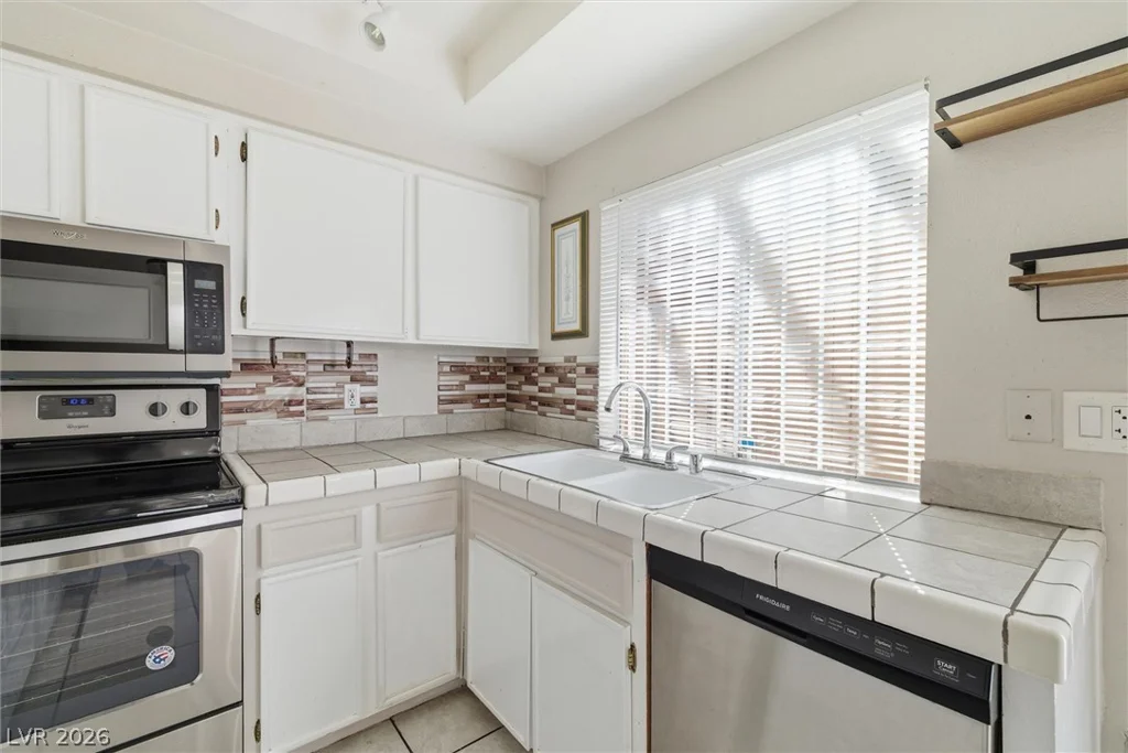 4770 Topaz, Las Vegas, NV 89121