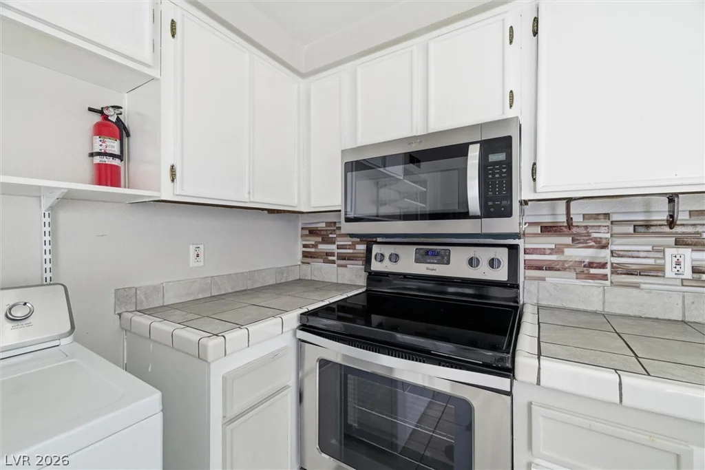4770 Topaz, Las Vegas, NV 89121