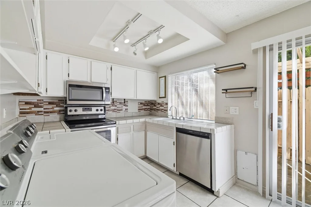 4770 Topaz, Las Vegas, NV 89121