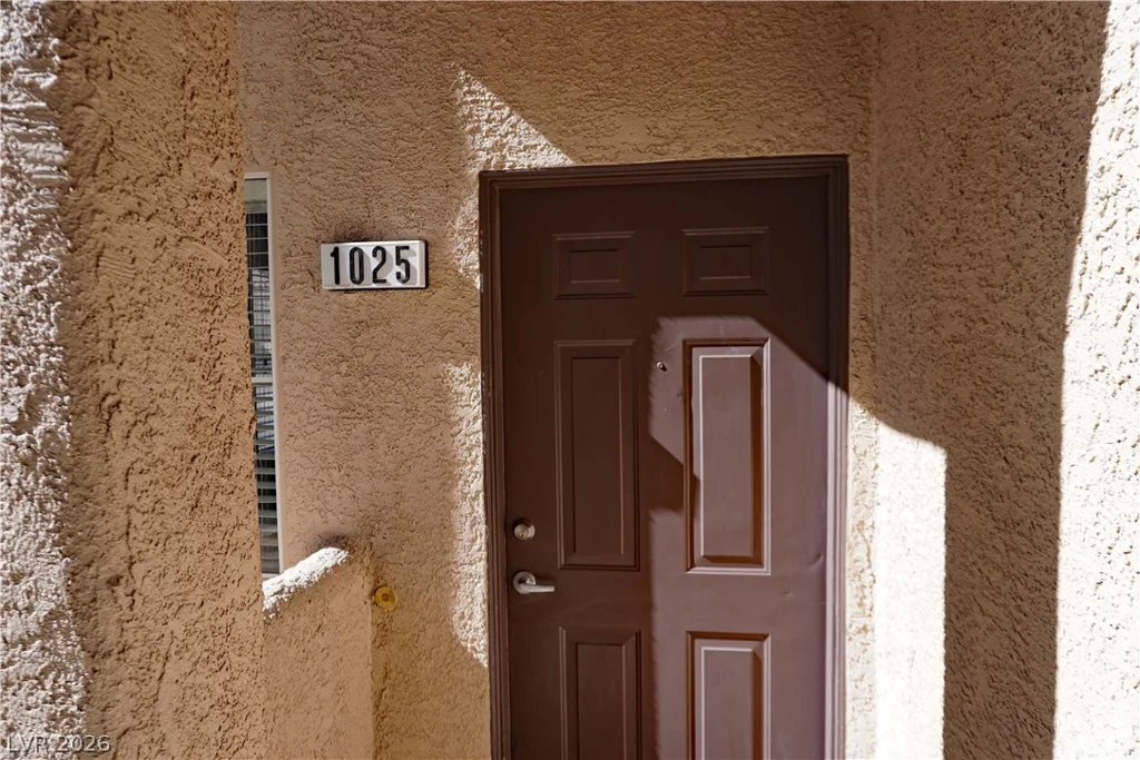 5250 Rainbow, Las Vegas, NV 89118