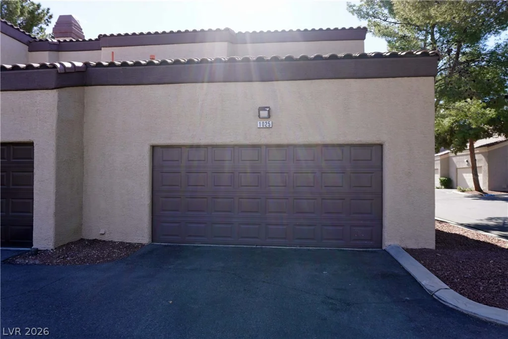 5250 Rainbow, Las Vegas, NV 89118