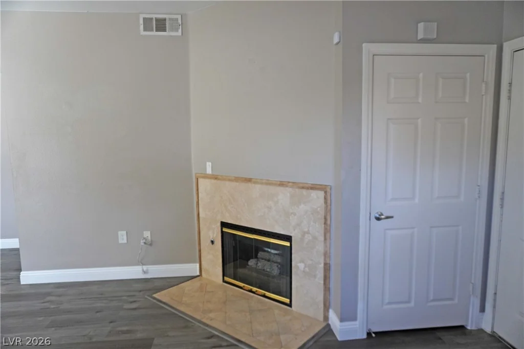 5250 Rainbow, Las Vegas, NV 89118
