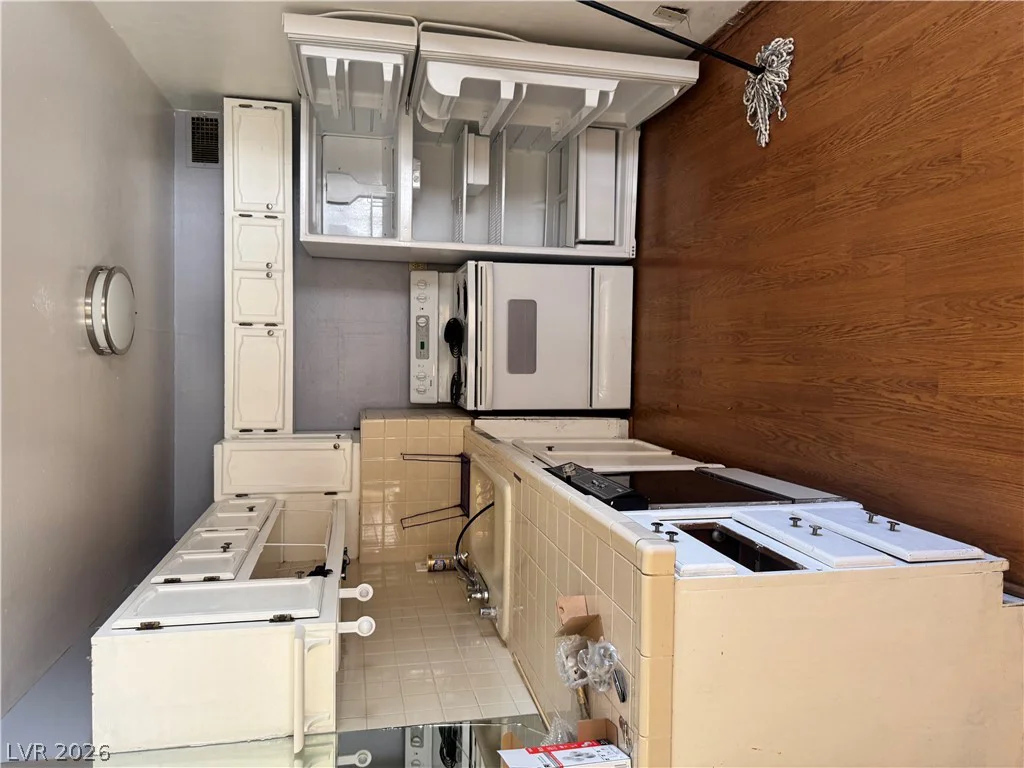 208 Orland, Las Vegas, NV 89107