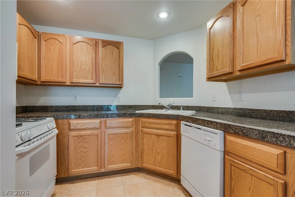 1705 Sky Of Red, Las Vegas, NV 89128