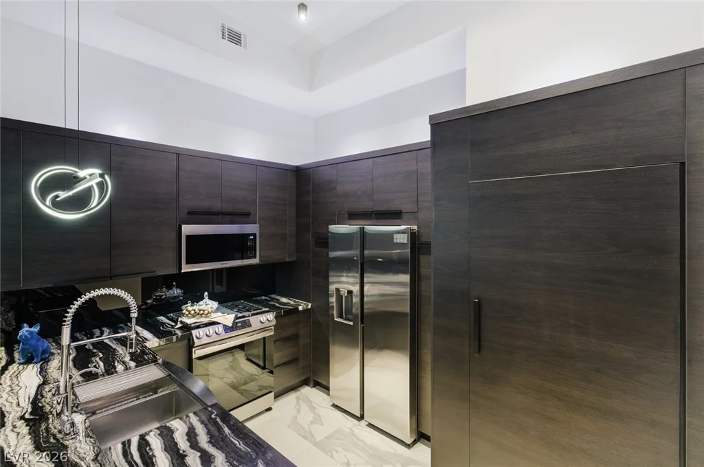 700 Carnegie, Henderson, NV 89052