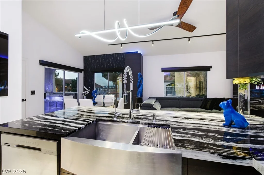 700 Carnegie, Henderson, NV 89052
