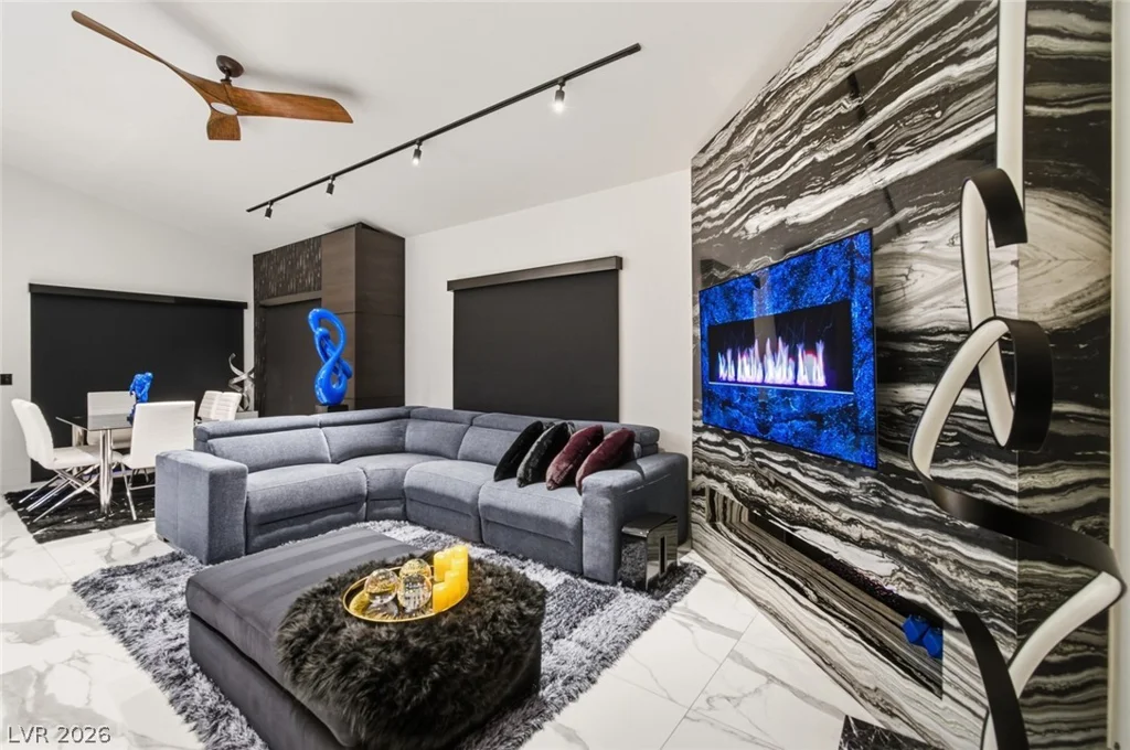 700 Carnegie, Henderson, NV 89052