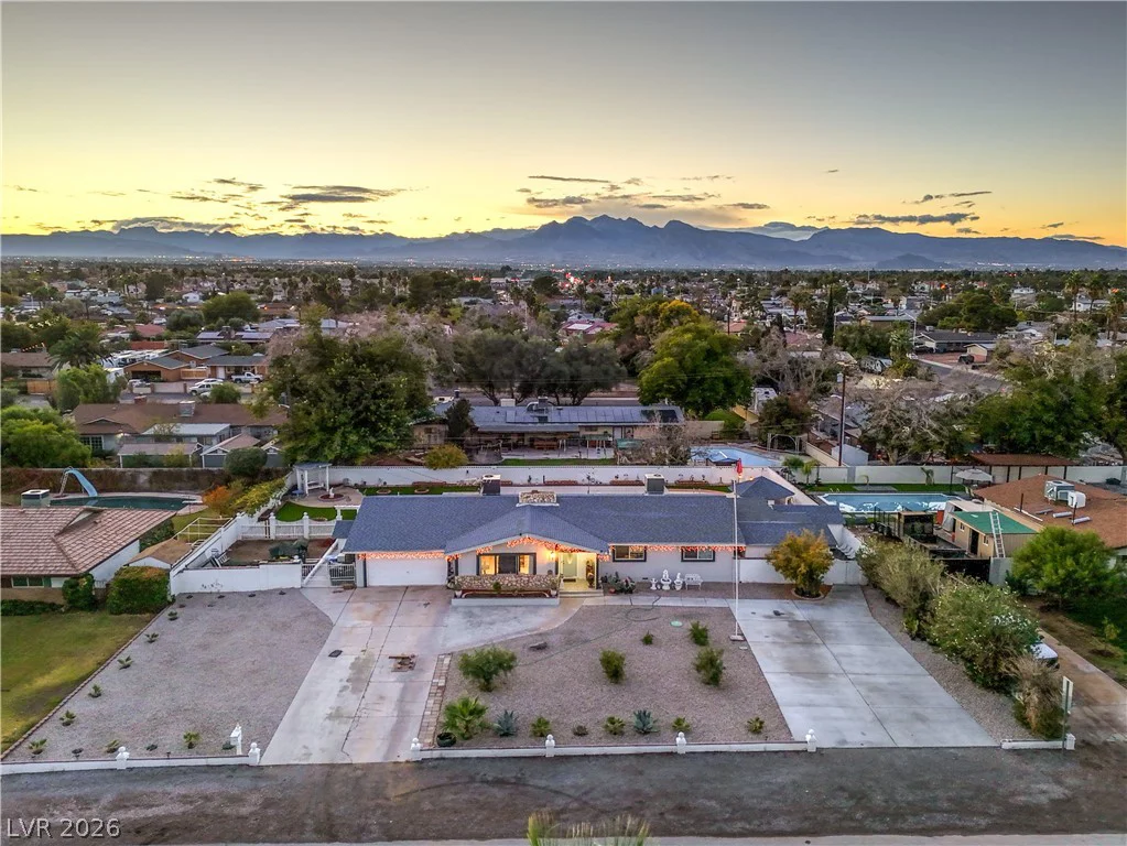 1963 Catalpa, Las Vegas, NV 89108