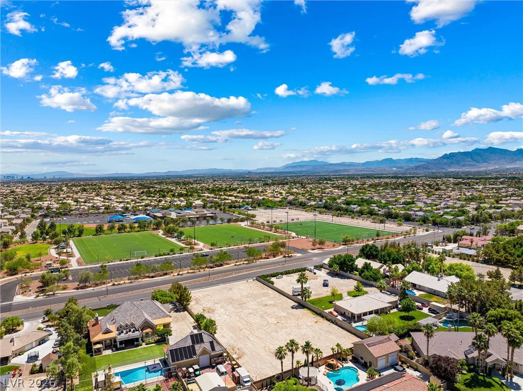 5200 Grand Teton, Las Vegas, NV 89131