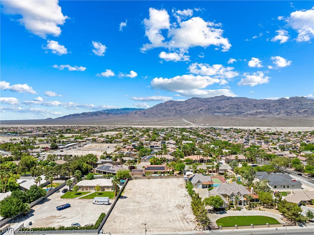 5200 Grand Teton, Las Vegas, NV 89131