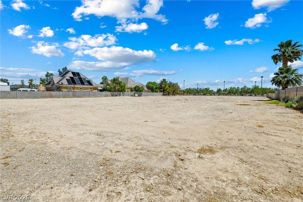 5200 Grand Teton, Las Vegas, NV 89131