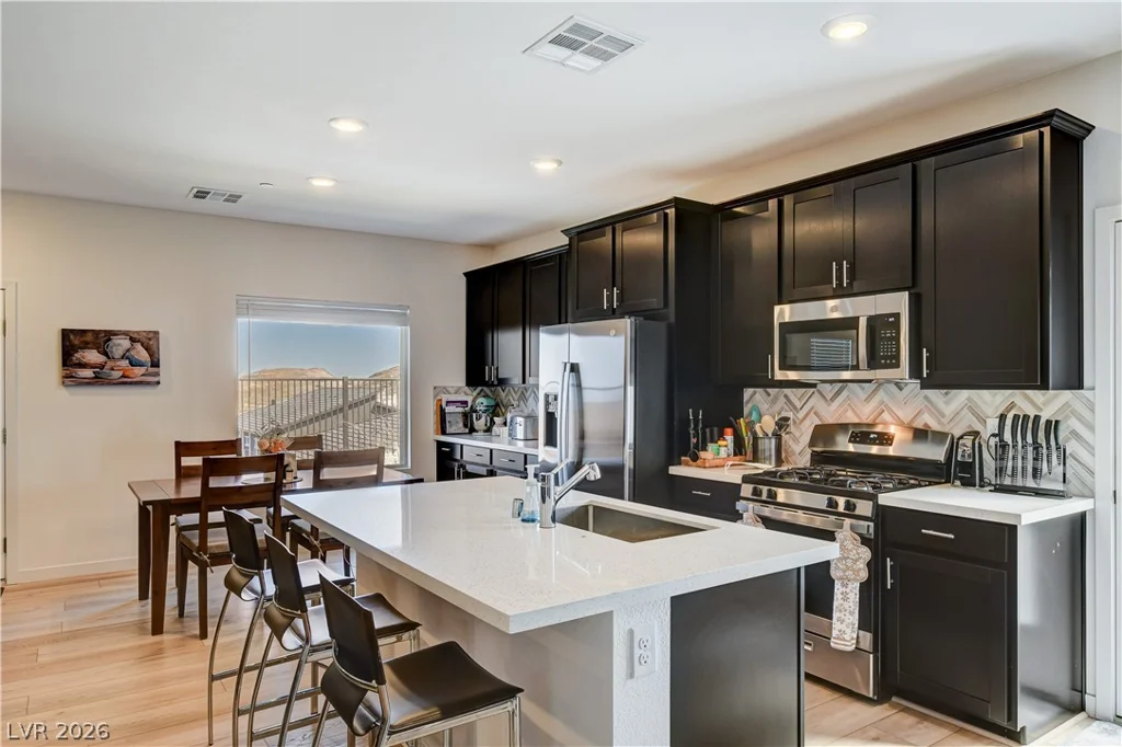 896 Regent Terrace, Las Vegas, NV 89138