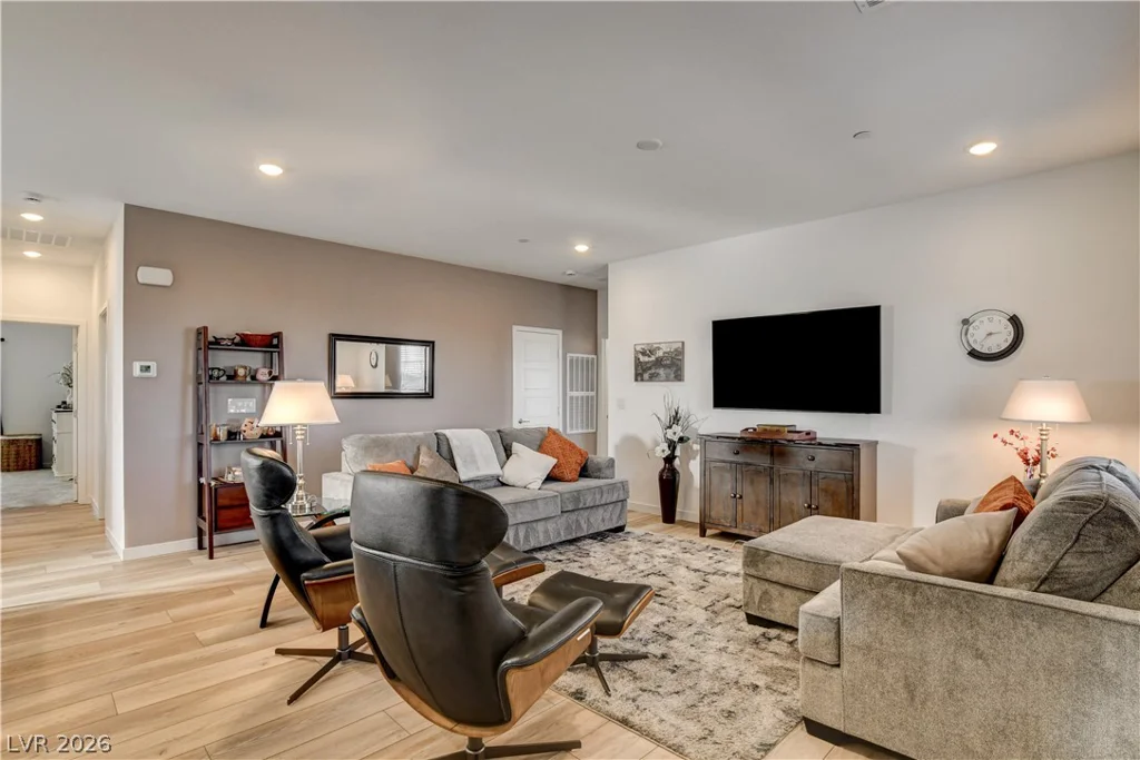 896 Regent Terrace, Las Vegas, NV 89138