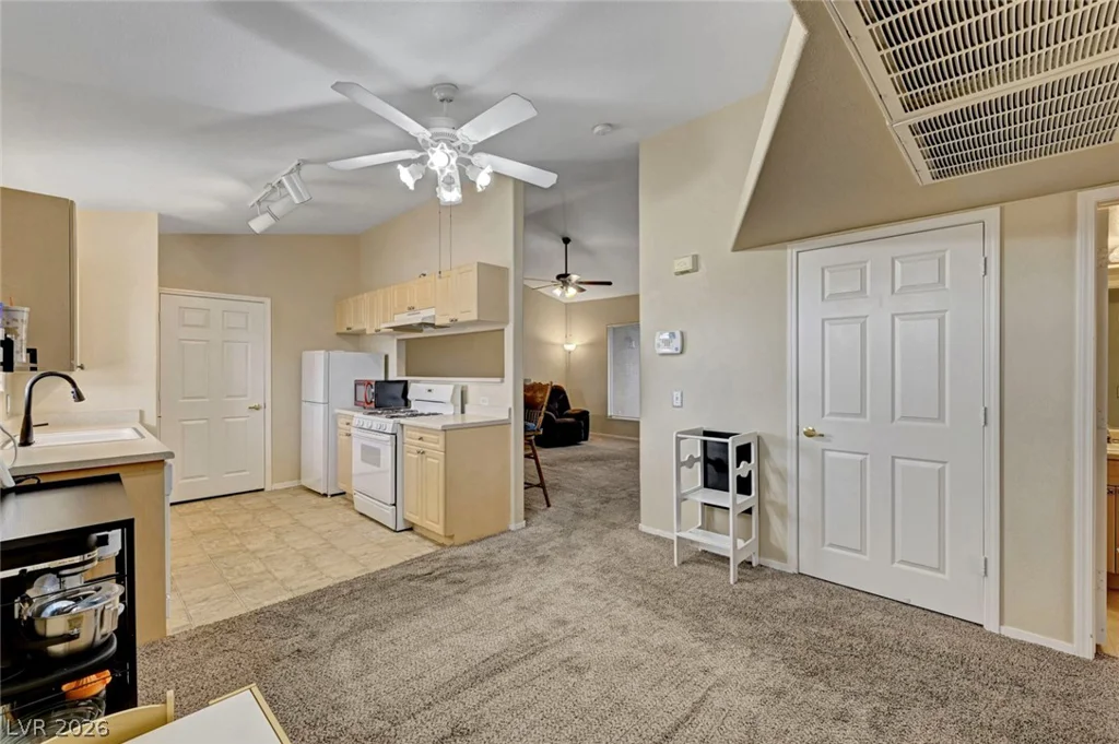 1401 Michael, Las Vegas, NV 89108