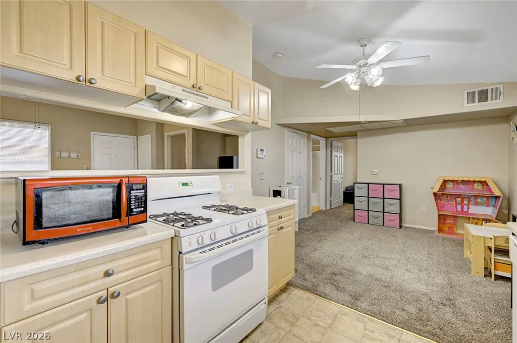 1401 Michael, Las Vegas, NV 89108