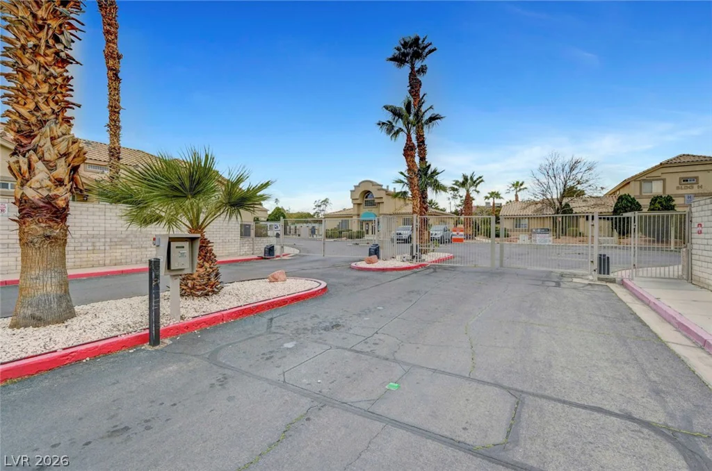1401 Michael, Las Vegas, NV 89108