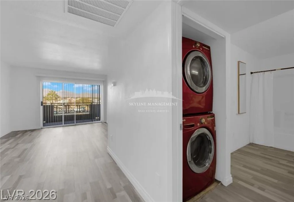 8070 Russell, Las Vegas, NV 89113