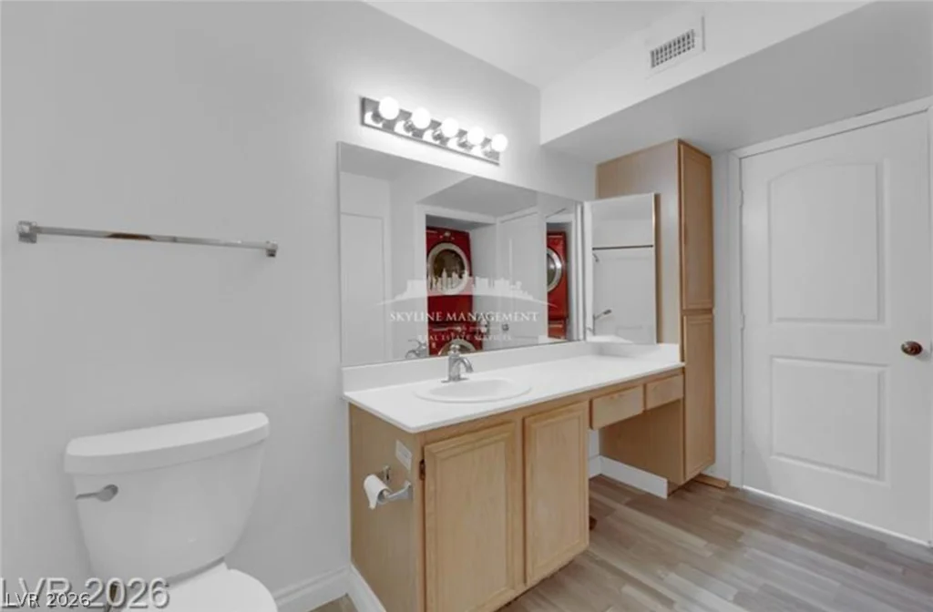8070 Russell, Las Vegas, NV 89113