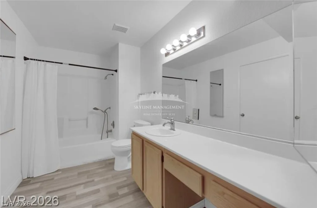 8070 Russell, Las Vegas, NV 89113