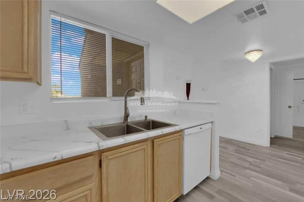 8070 Russell, Las Vegas, NV 89113