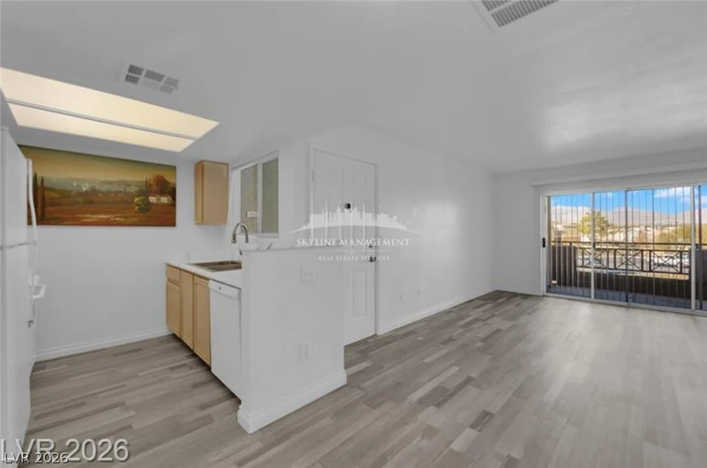 8070 Russell, Las Vegas, NV 89113