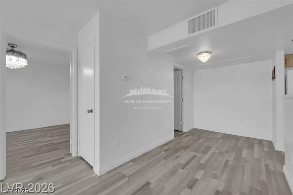8070 Russell, Las Vegas, NV 89113