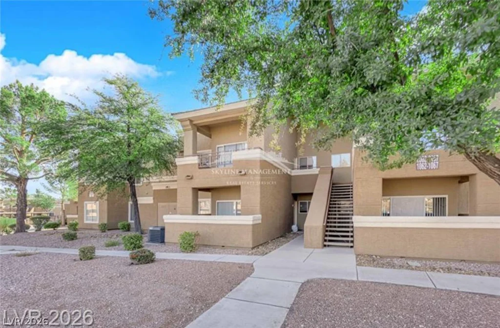8070 Russell, Las Vegas, NV 89113