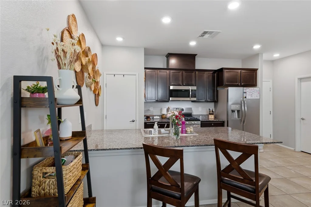7313 Glistening Star, North Las Vegas, NV 89084