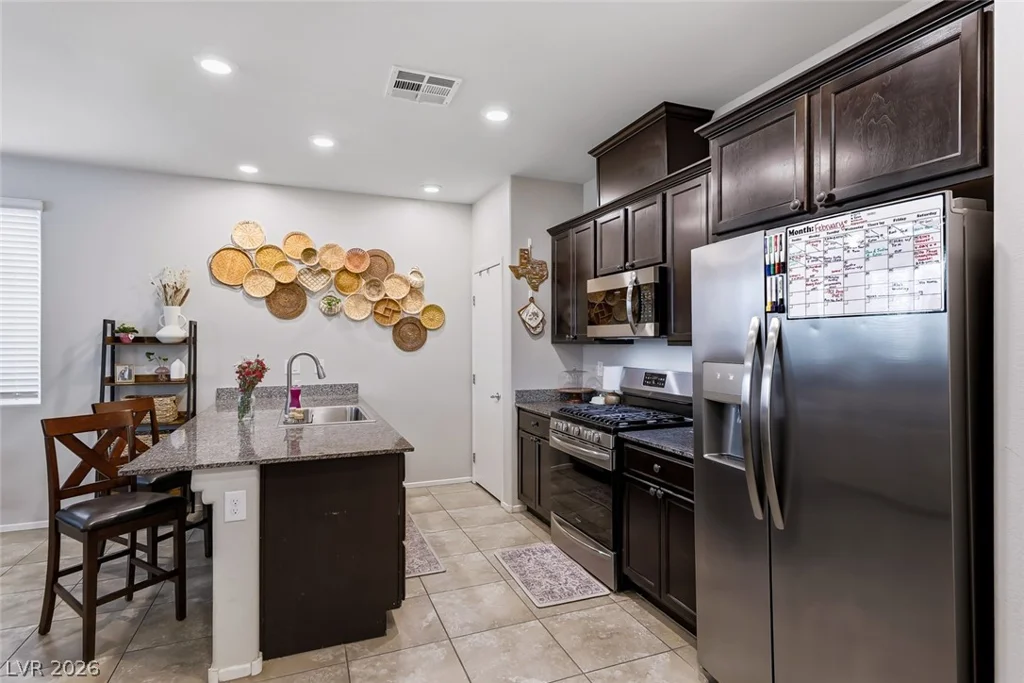 7313 Glistening Star, North Las Vegas, NV 89084