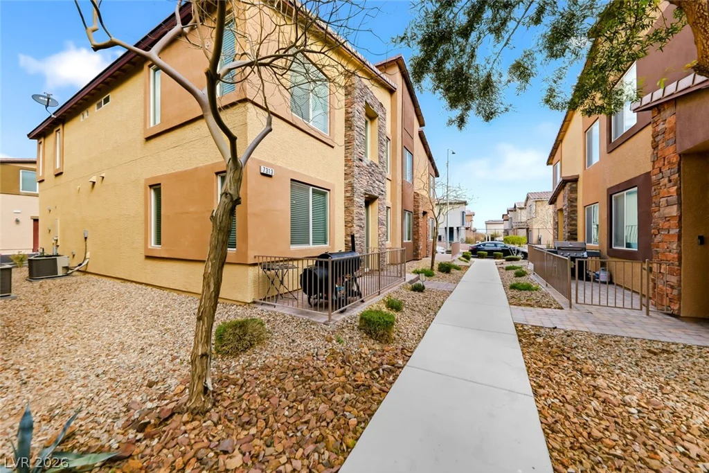 7313 Glistening Star, North Las Vegas, NV 89084